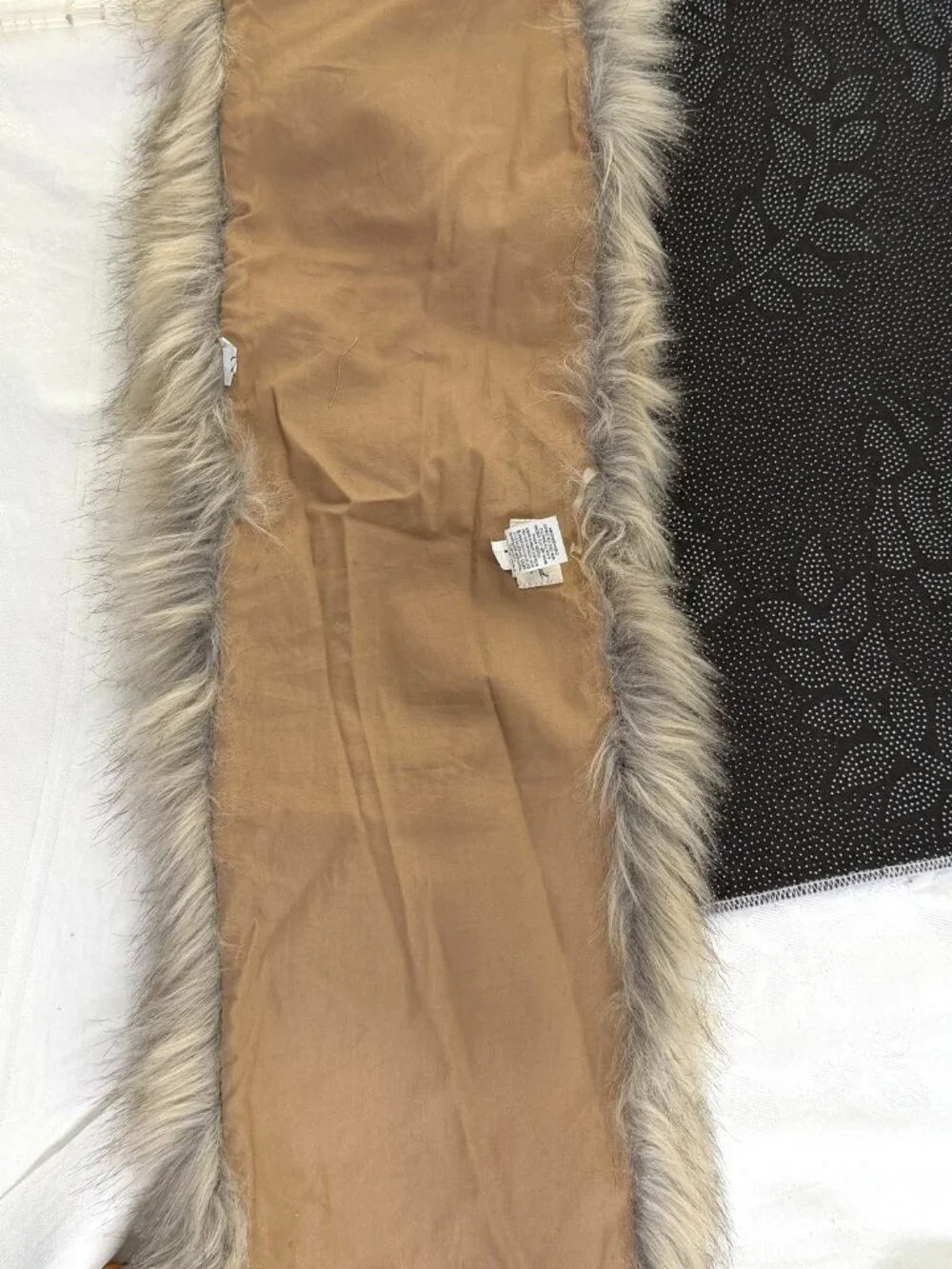 Universal Thread Brand Faux Fur Neck Warmer/Scarf